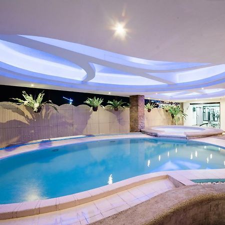 The Pinnacle Hotel And Suites Davao City Екстериор снимка