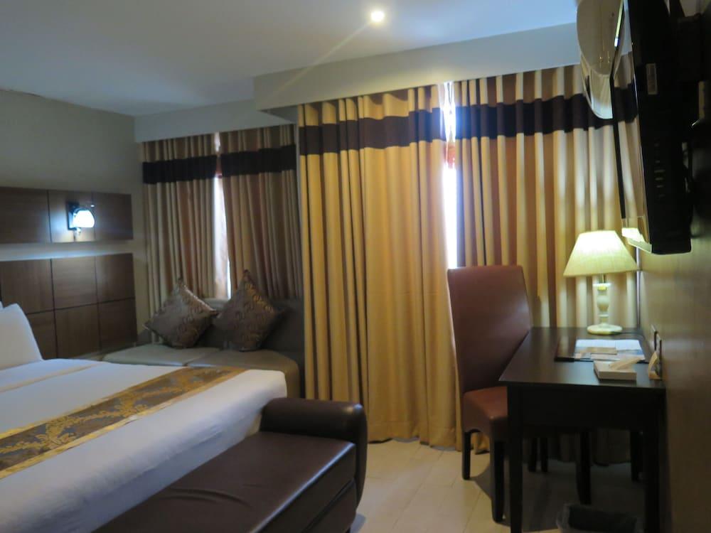 The Pinnacle Hotel And Suites Davao City Екстериор снимка