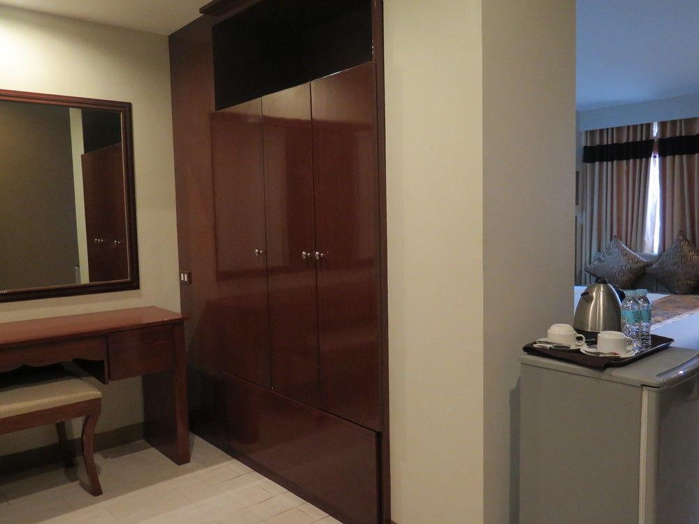 The Pinnacle Hotel And Suites Davao City Екстериор снимка